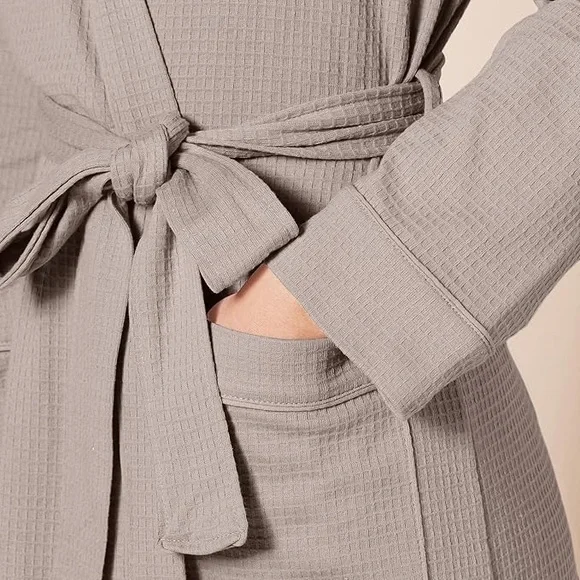 Amazon Essentials Beige Waffle Robe - Picture 4 of 6